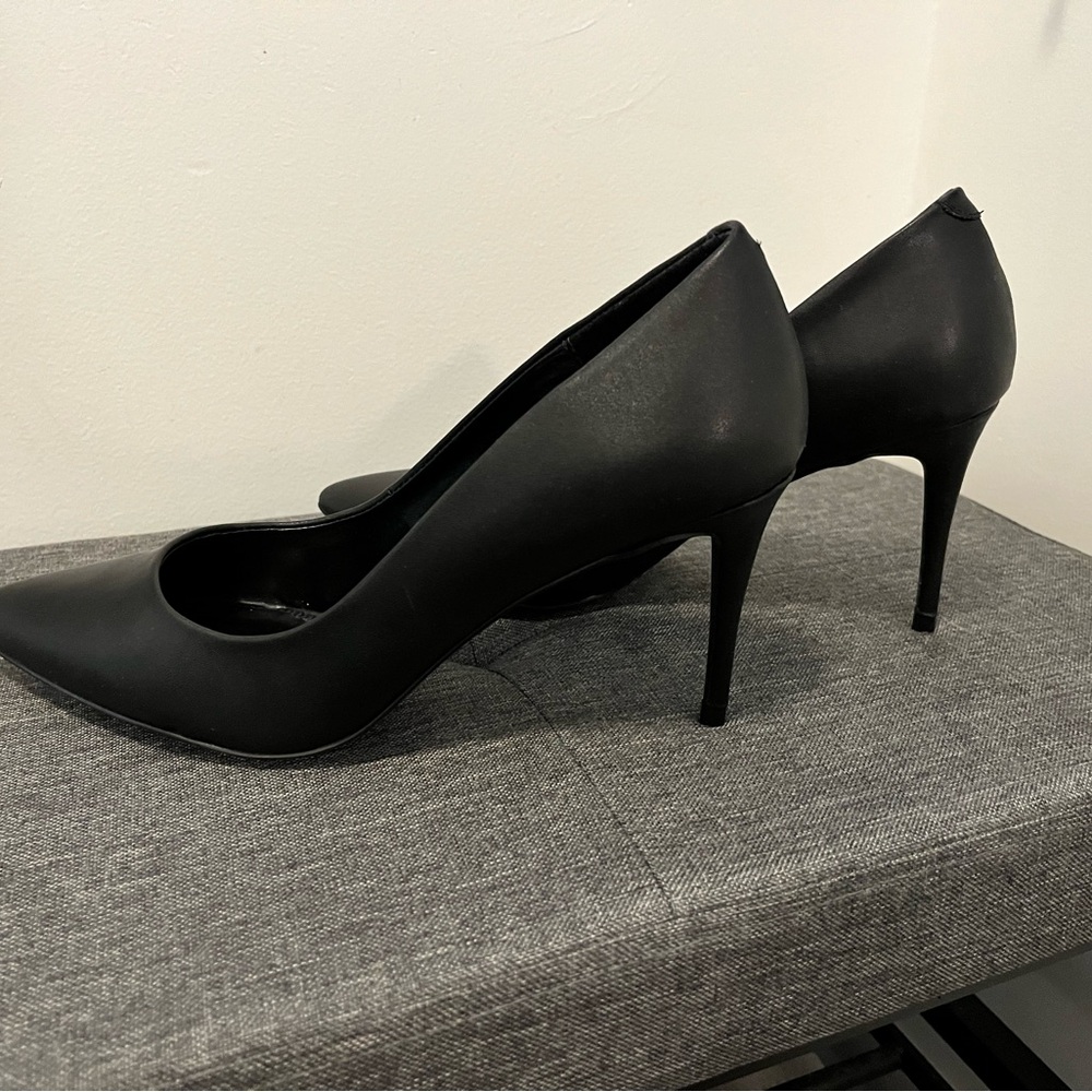 Brand New Steve Madden Black Stiletto Heels